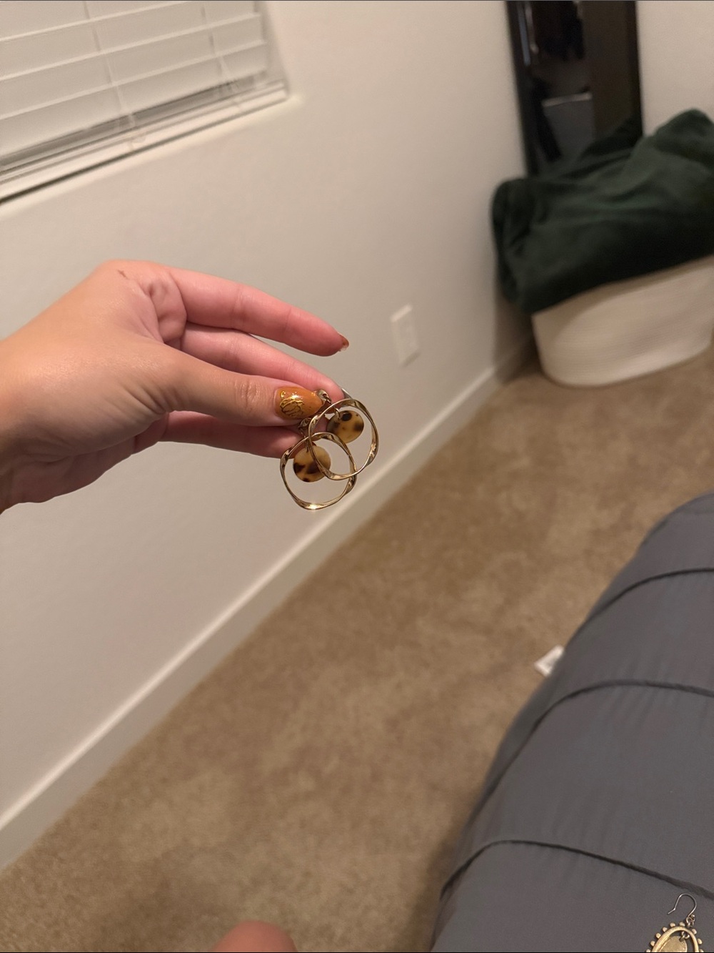 Gold and Tortoiseshell Hoop Accent Earrings - Unbranded